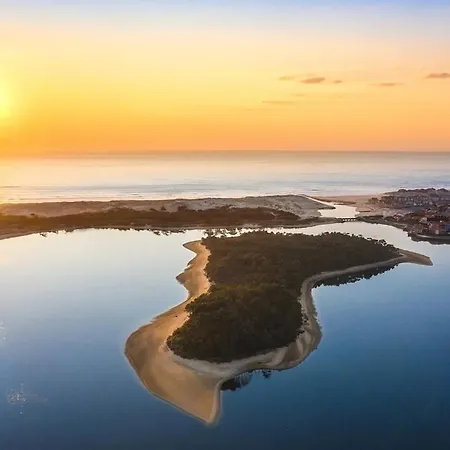 Ombak A 10minutes Des Plages * Сустон